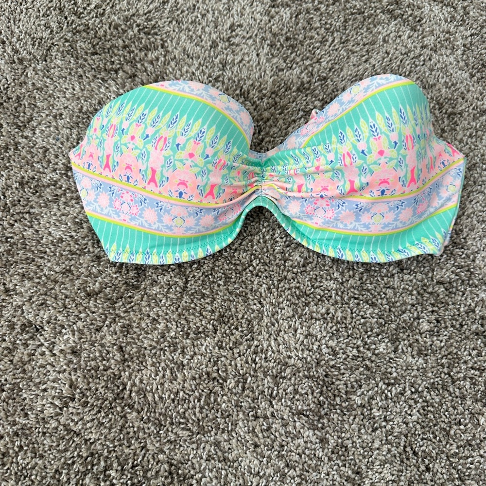 Women’s 34D VS Strapless Swim Top